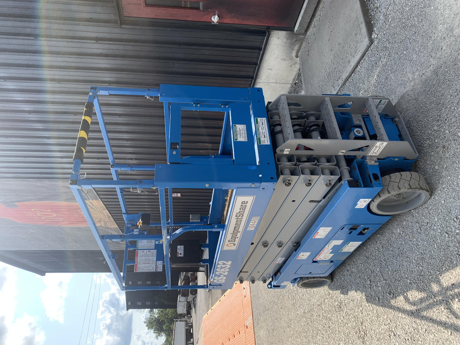 2020 Genie GS-2632 Solid NM Tires, Folding Rails with Half-Height Swing Gate, Beacon