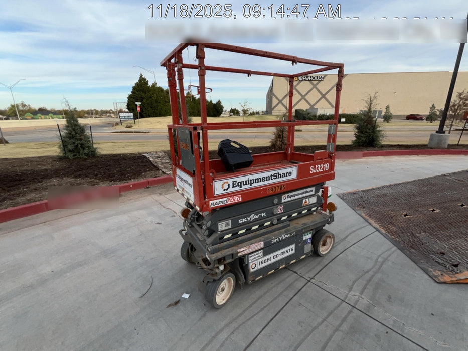 2021 SKYJACK SJ3219