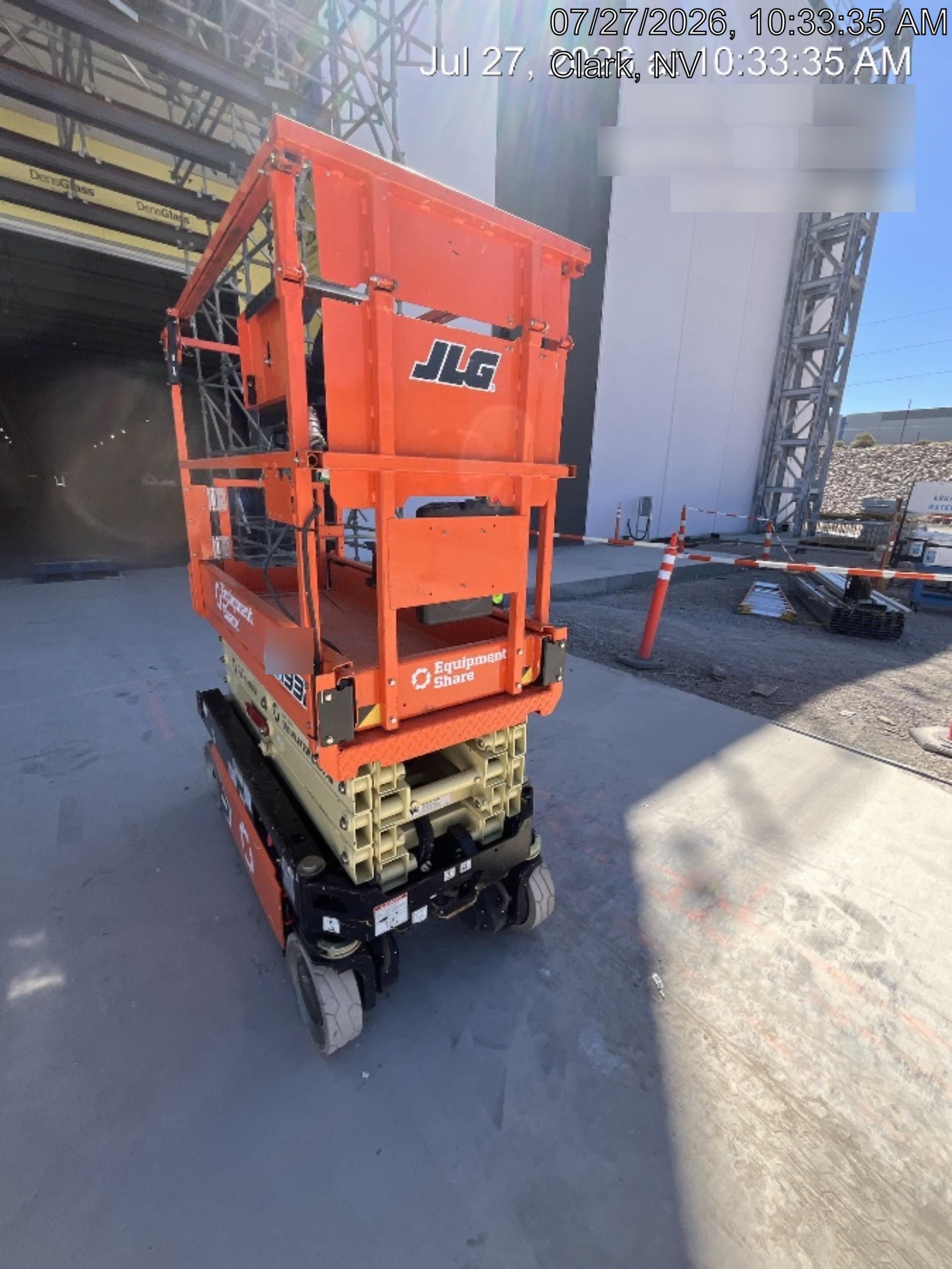 2024 JLG ES1932