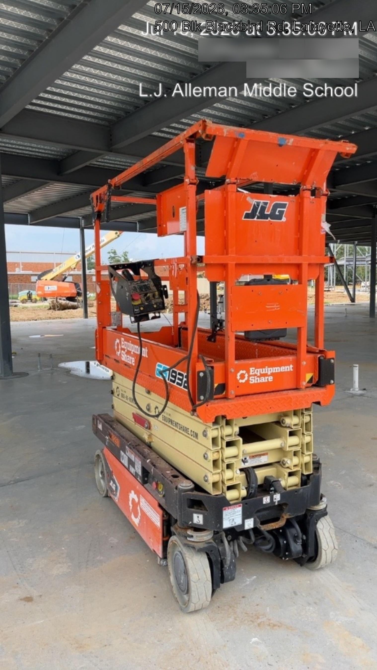 2024 JLG ES1932