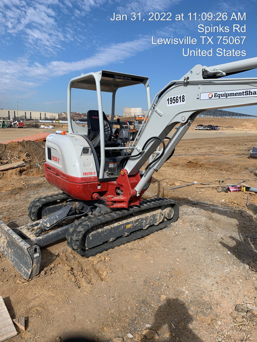 2021 TAKEUCHI TB235-2R
