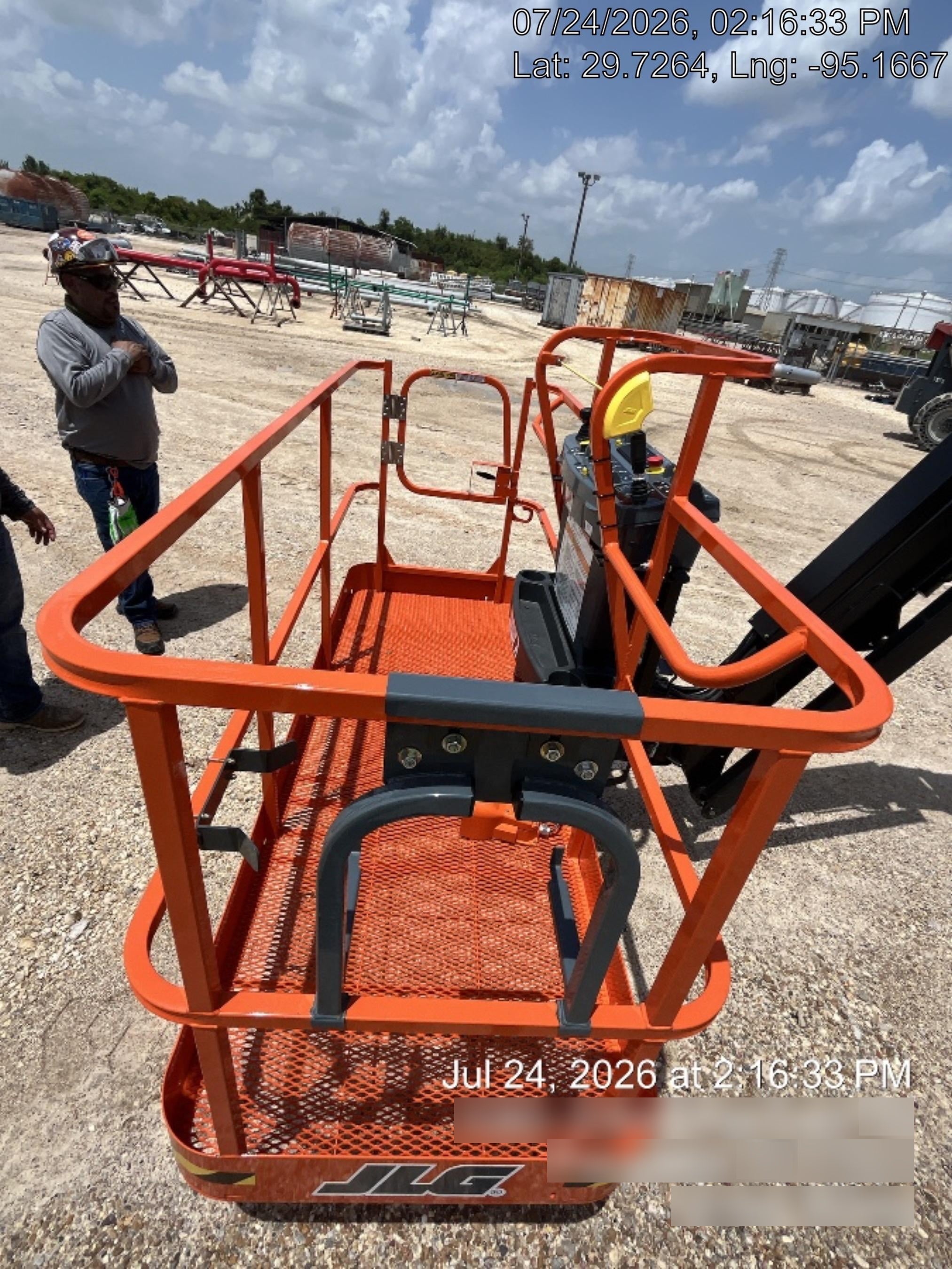2026 JLG 800AJ