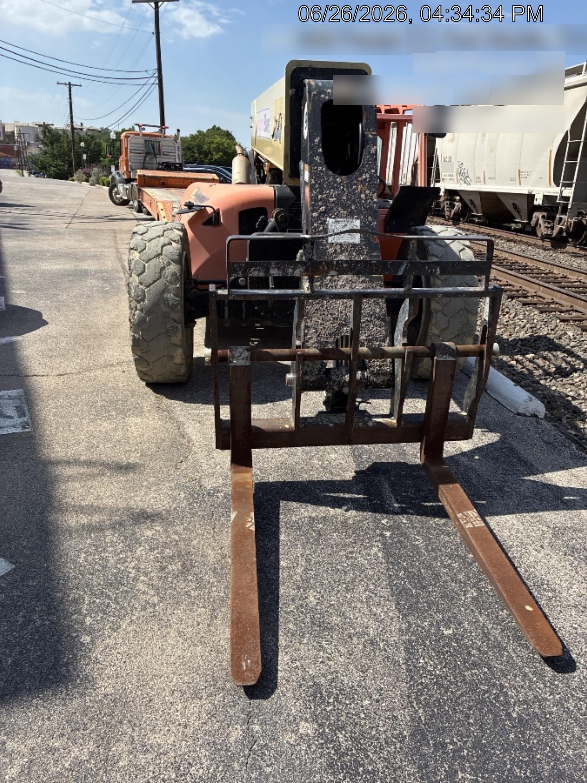 2008 JLG G9-43A