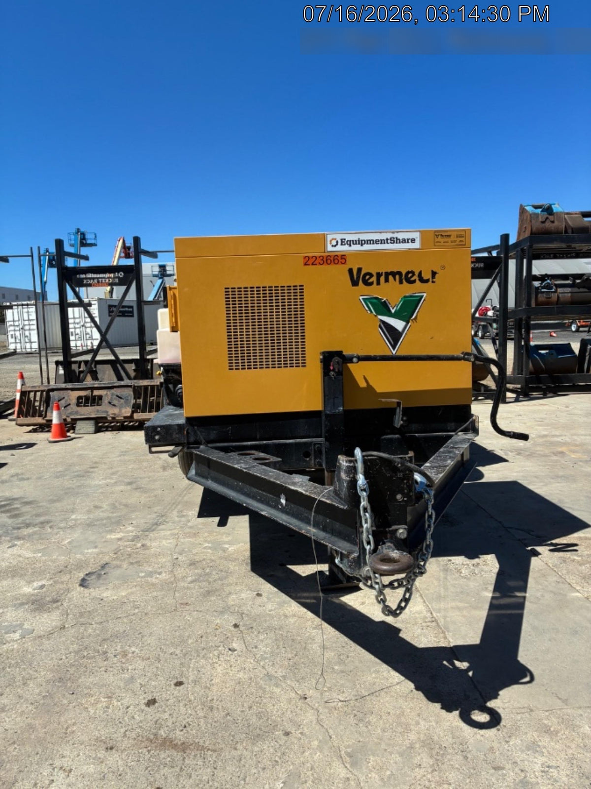 2023 Vac-Tron LP573XDT T4 Koehler Diesel Engine, 500 Gallon Debris Tank, x2 100 Gallon Water Tanks