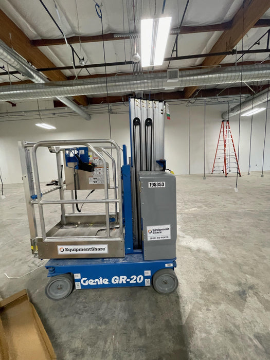 2021 GENIE GR-20