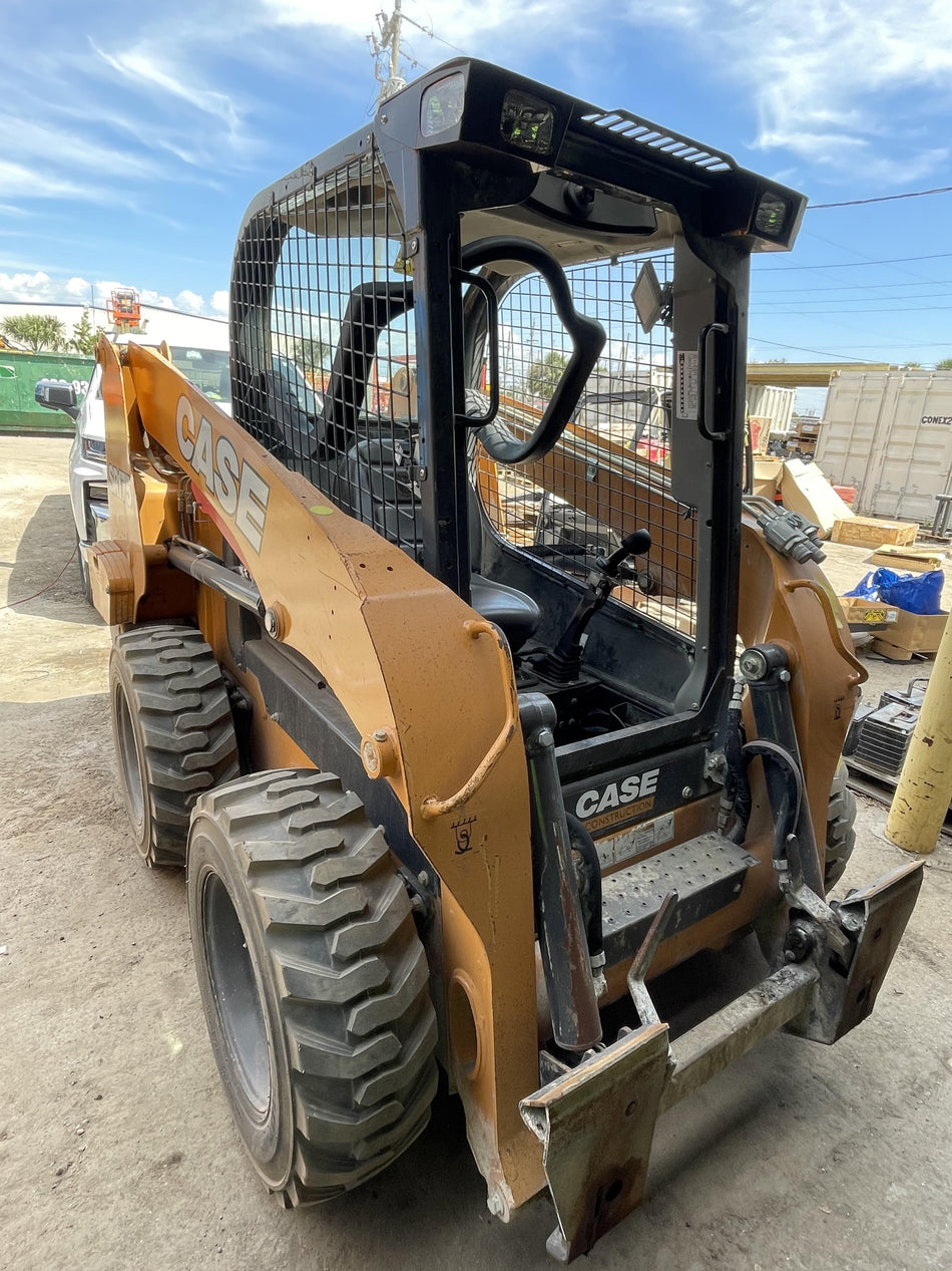 2019 CASE SR175