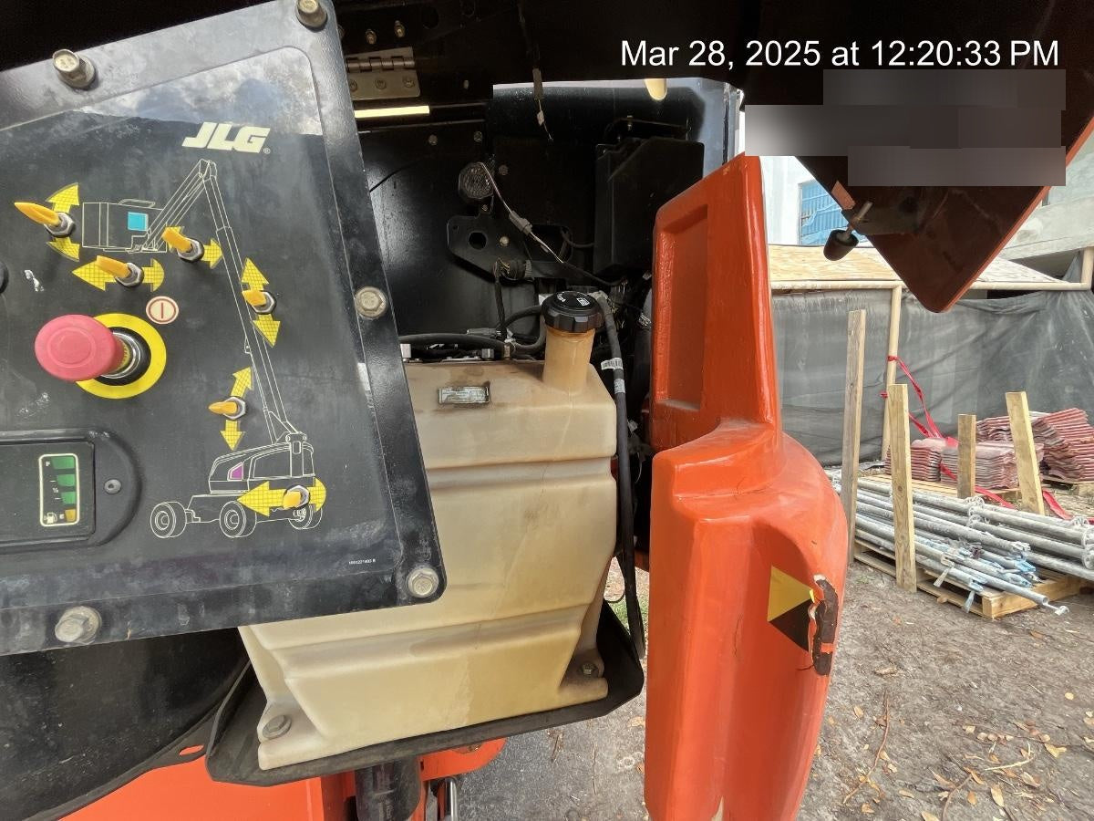 2021 JLG 460SJ