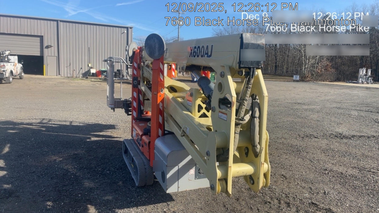 2019 JLG X600AJ