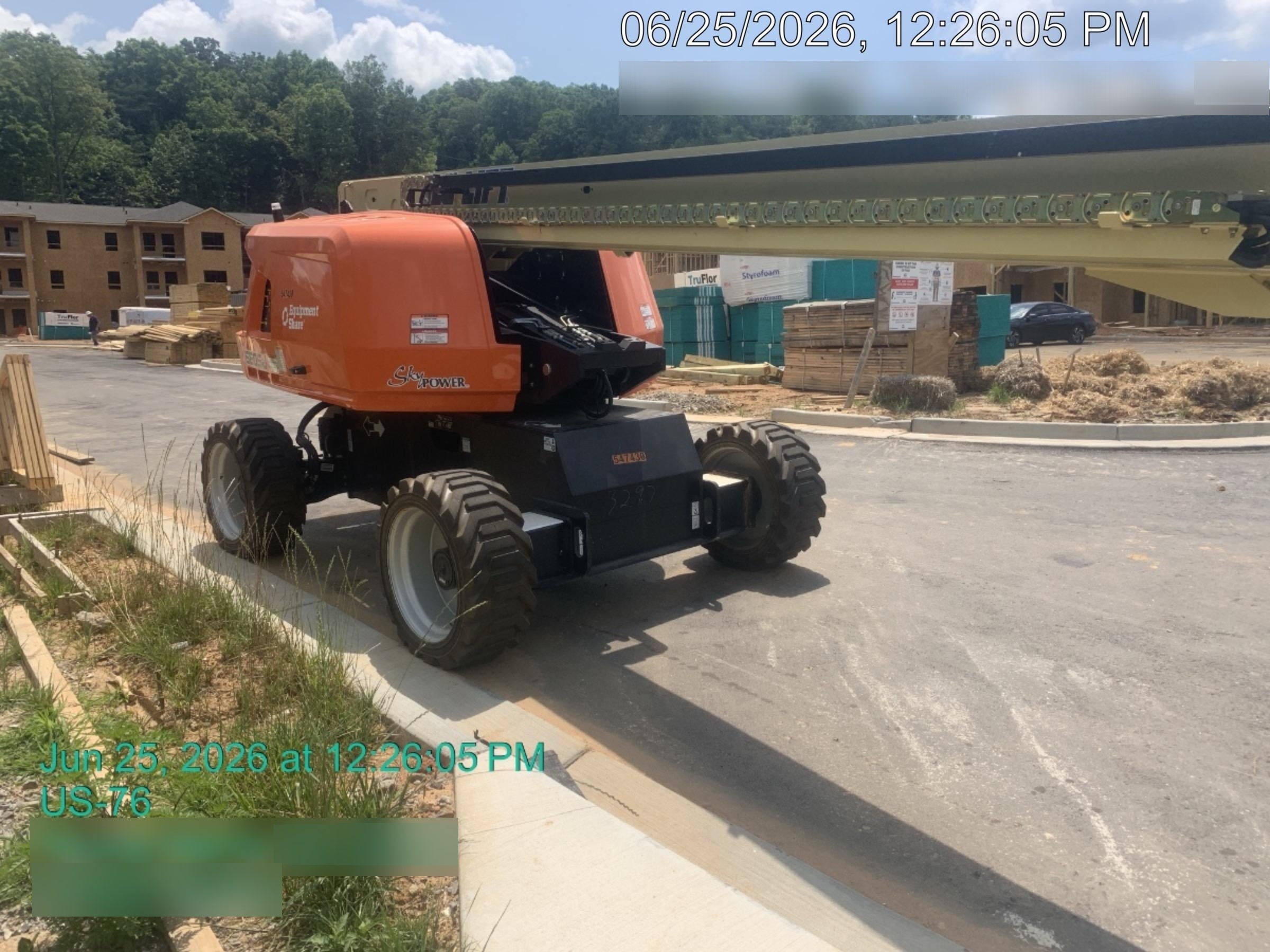 2025 JLG 660SJ