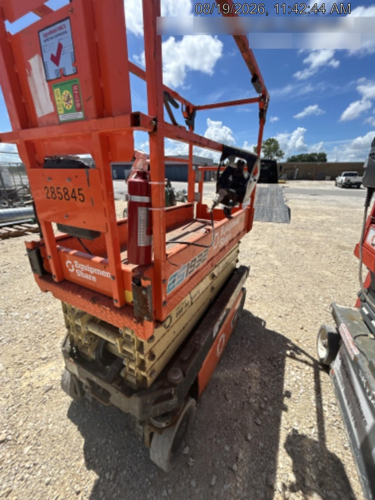 2022 JLG ES1932