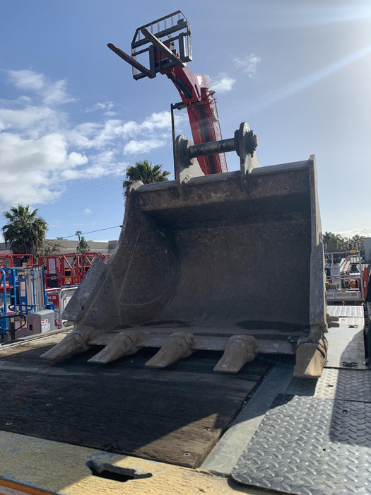 2022 GEITH 42" Bucket - Geith 25k - 35k