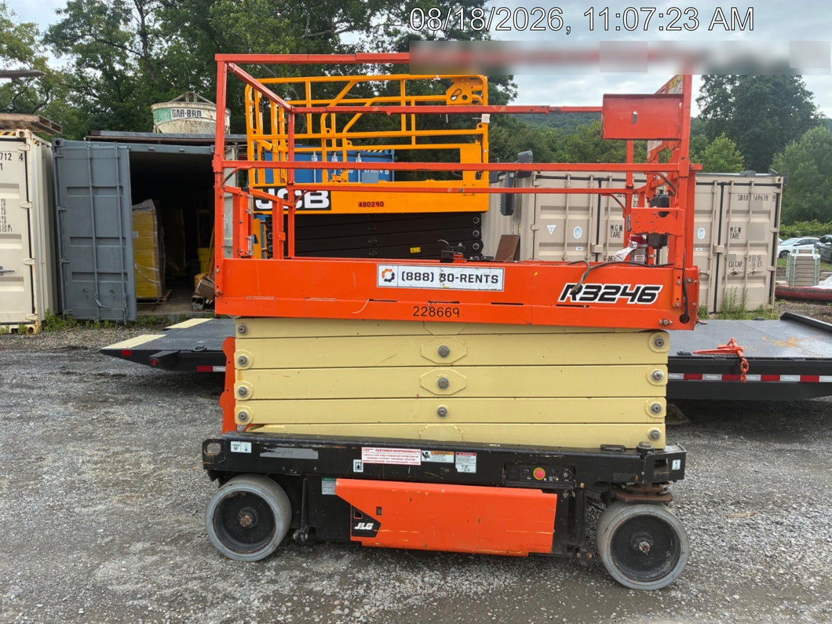 2022 JLG R3246