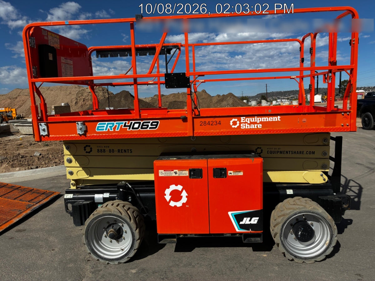 2022 JLG ERT4069