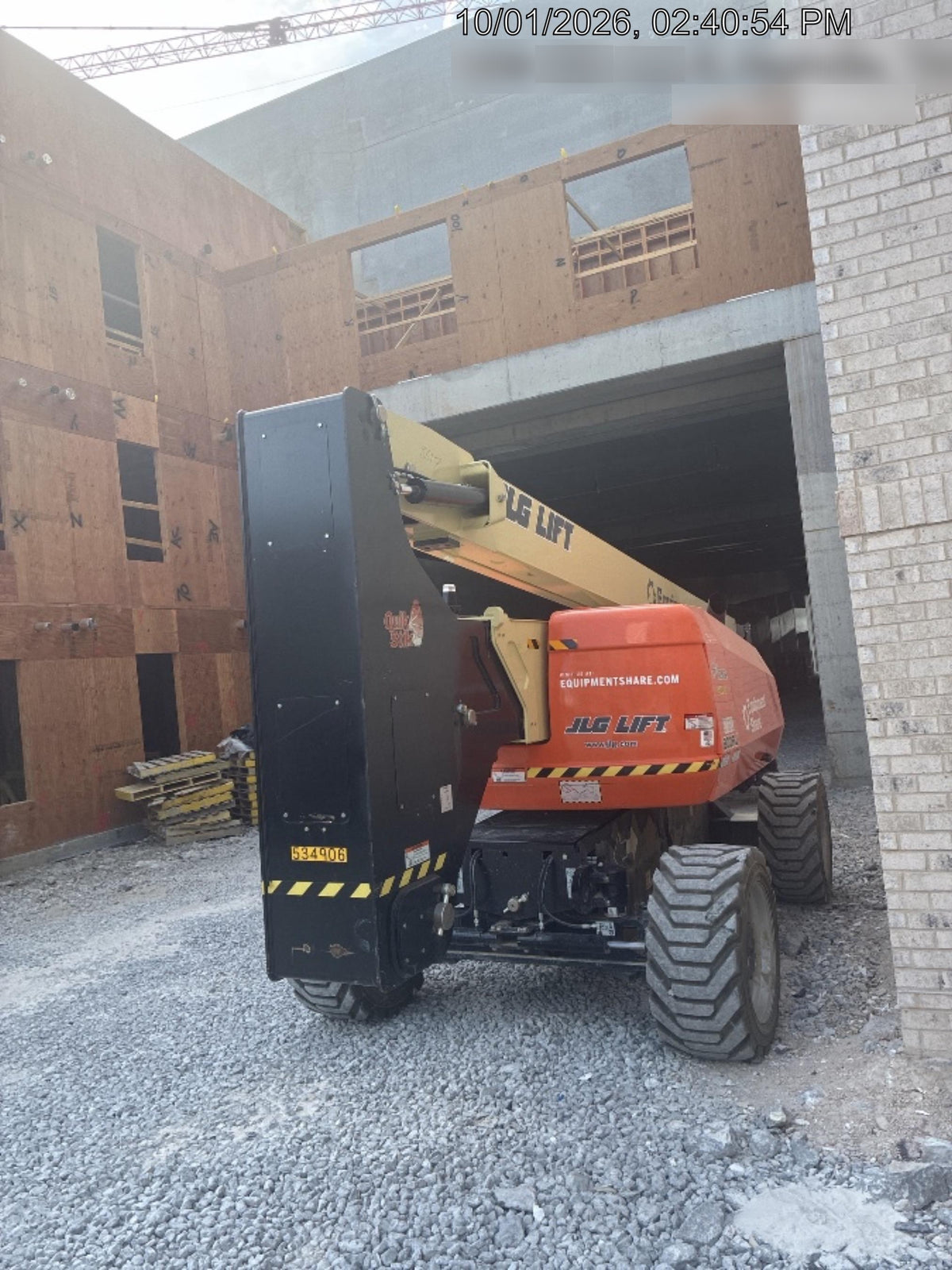 2025 JLG 800AJ