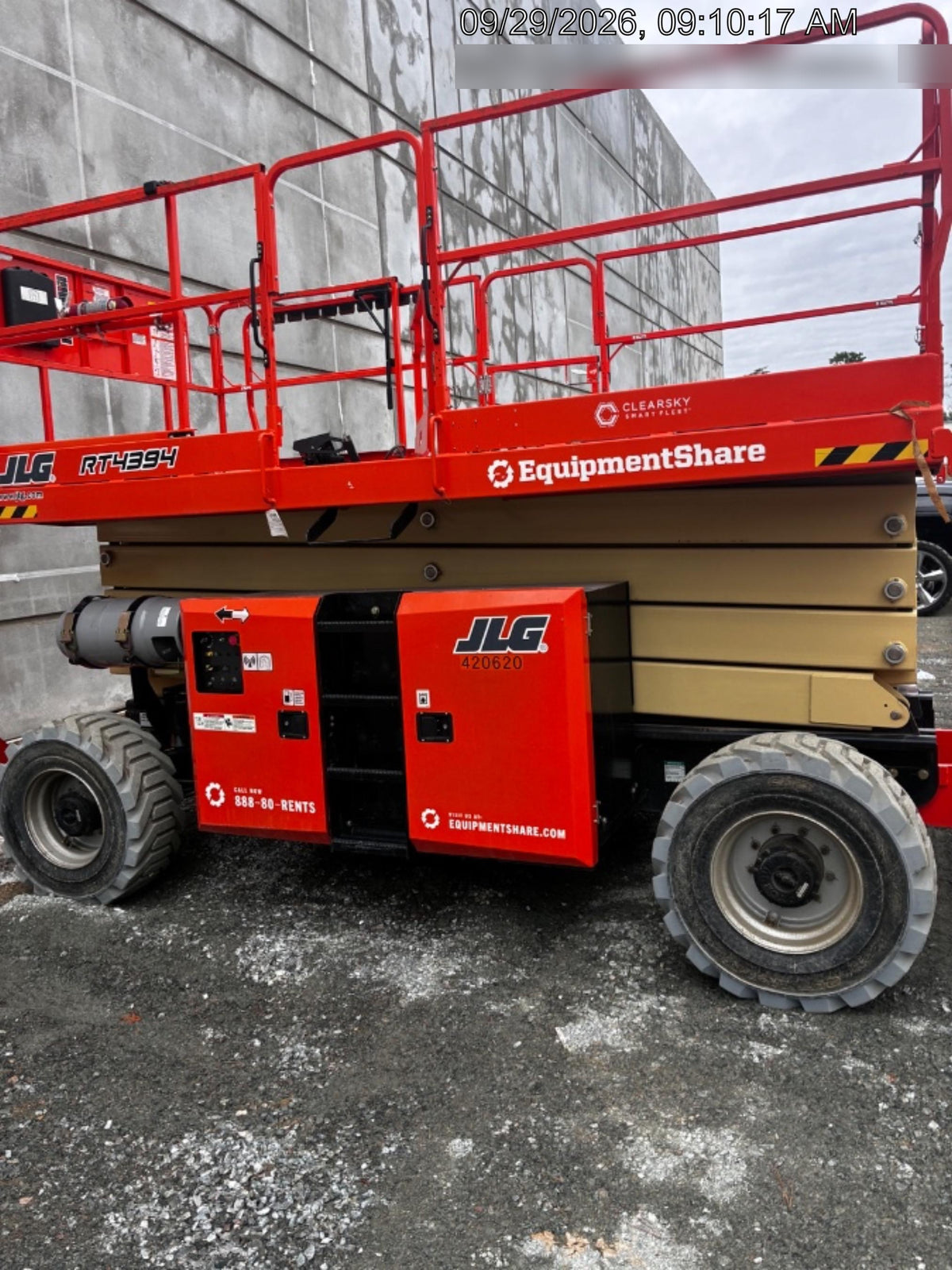 2024 JLG RT4394