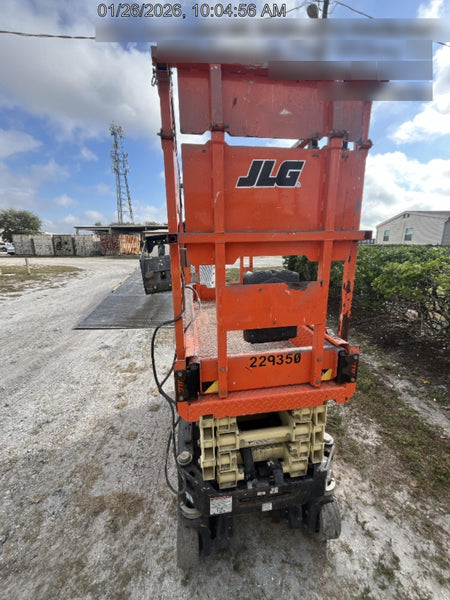 2022 JLG ES1932