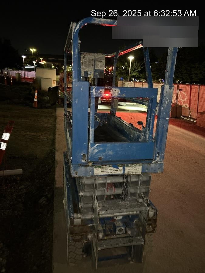 2020 Genie GS-1930 Solid Non Marking Tires, Beacon, Folding rails with half height swing gate