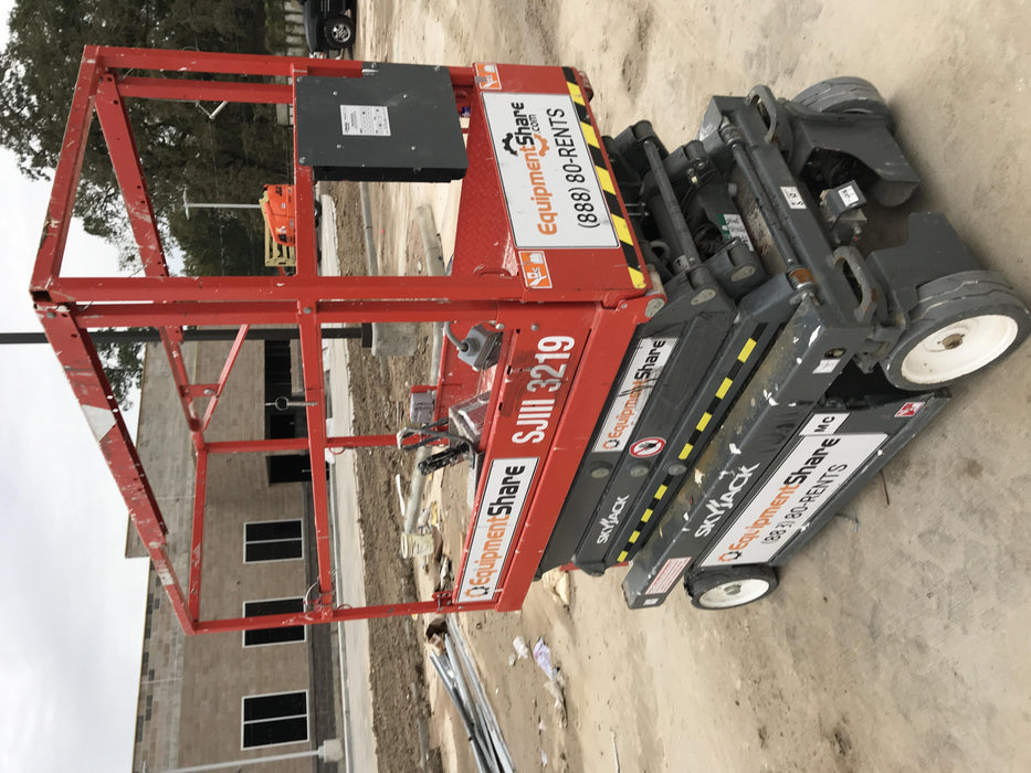 2018 SKYJACK SJIII-3219