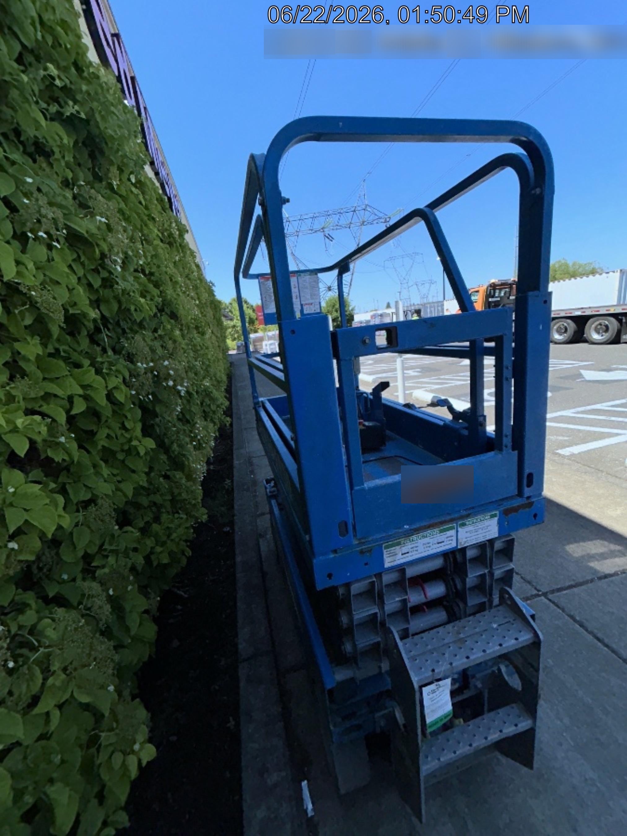 2019 Genie GS-1930 Half Height Swing Gate, 800W Inverter