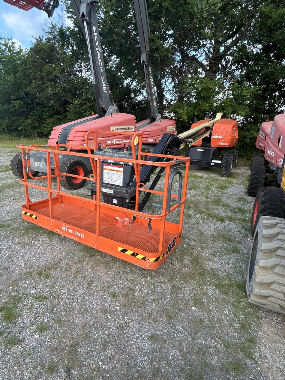 2025 JLG 460SJ