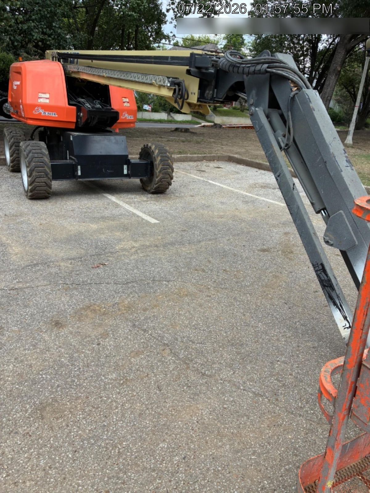 2023 JLG 660SJ