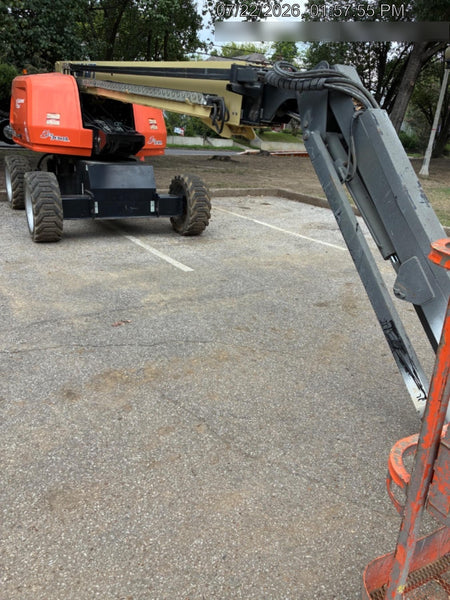 2023 JLG 660SJ