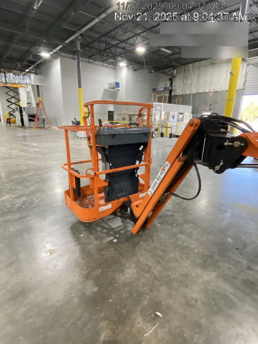 2019 JLG E400AJPN