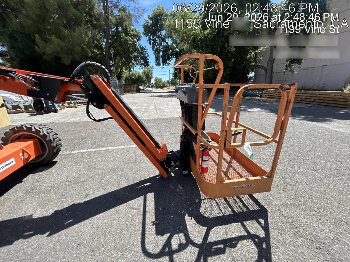 2022 JLG 340AJ