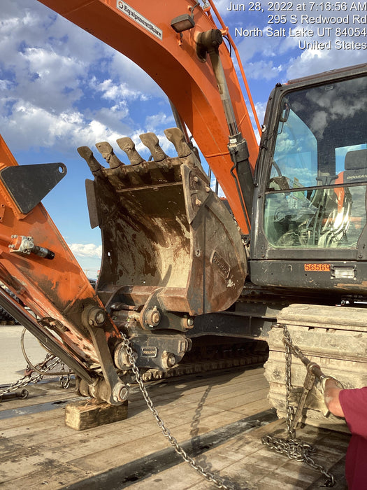 2020 DOOSAN 36"  Bucket - Doosan