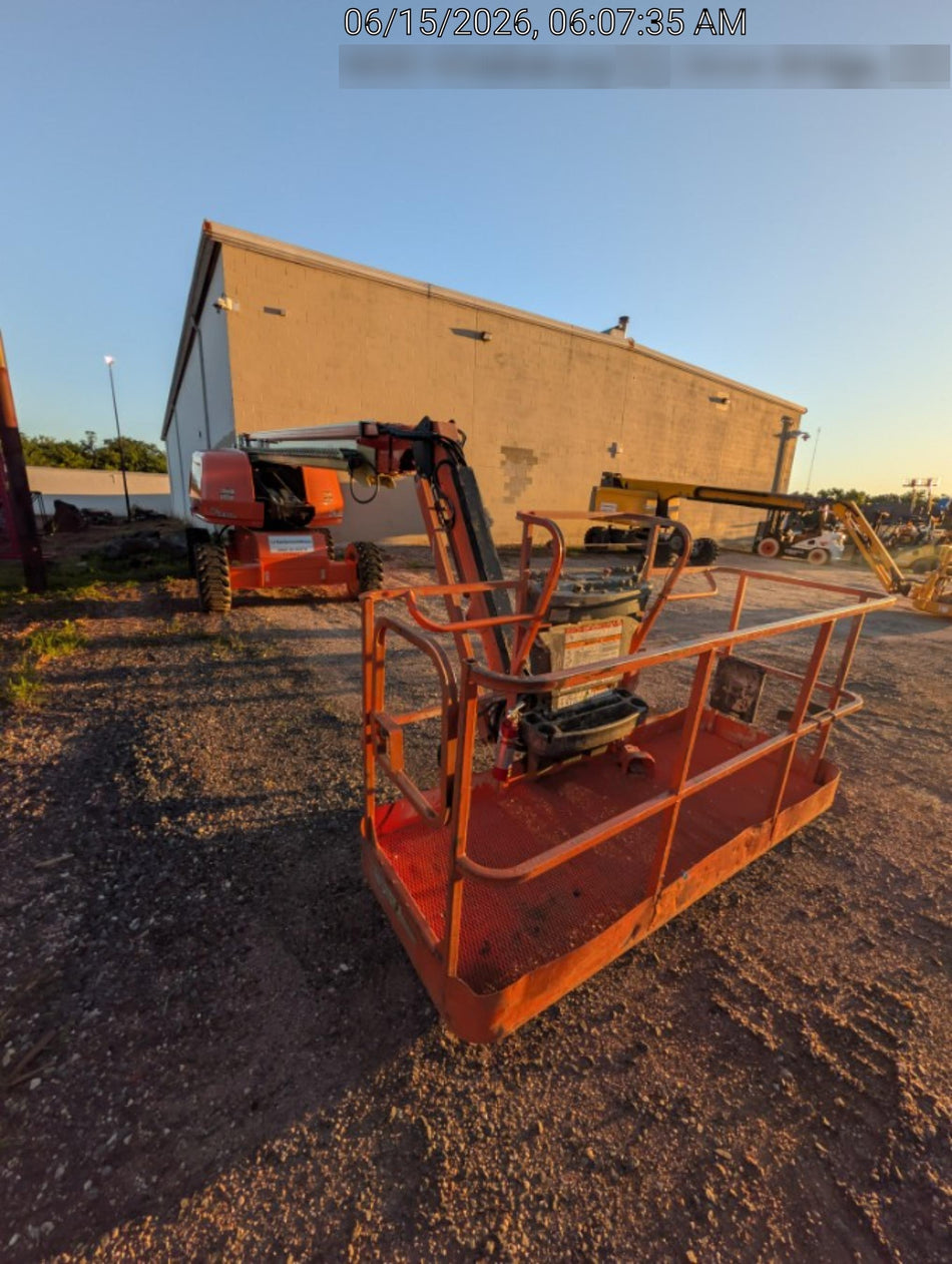 2021 JLG 660SJ