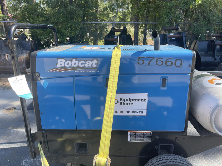 2019 Miller Electric BOBCAT 250 951600 PKG-250 amp Propane Welder, Standard w/Running Gear, Bracket, Hose"250 amp Propane Welder, Standard w/Running Gear, Bracket, Hose