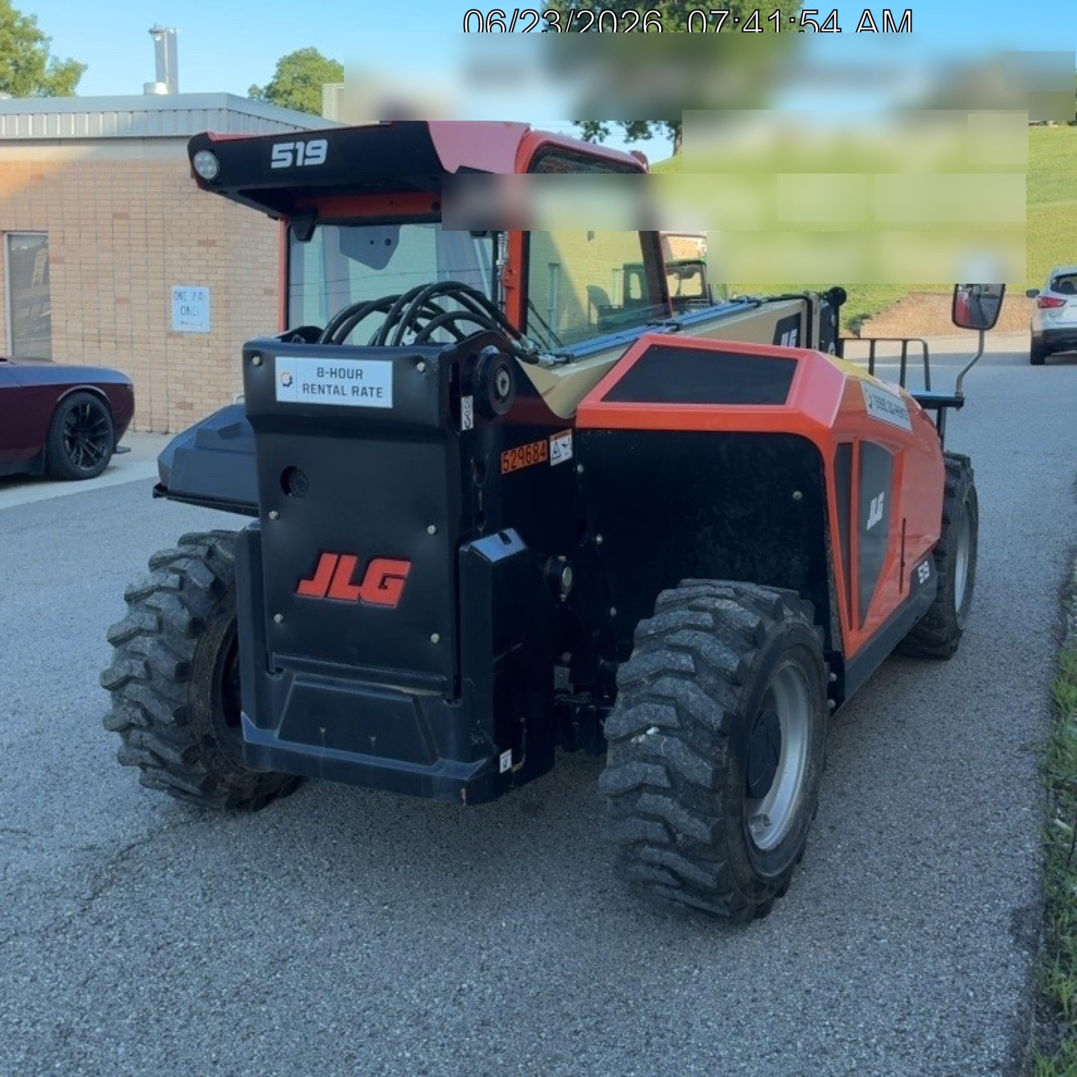 2025 JLG 519