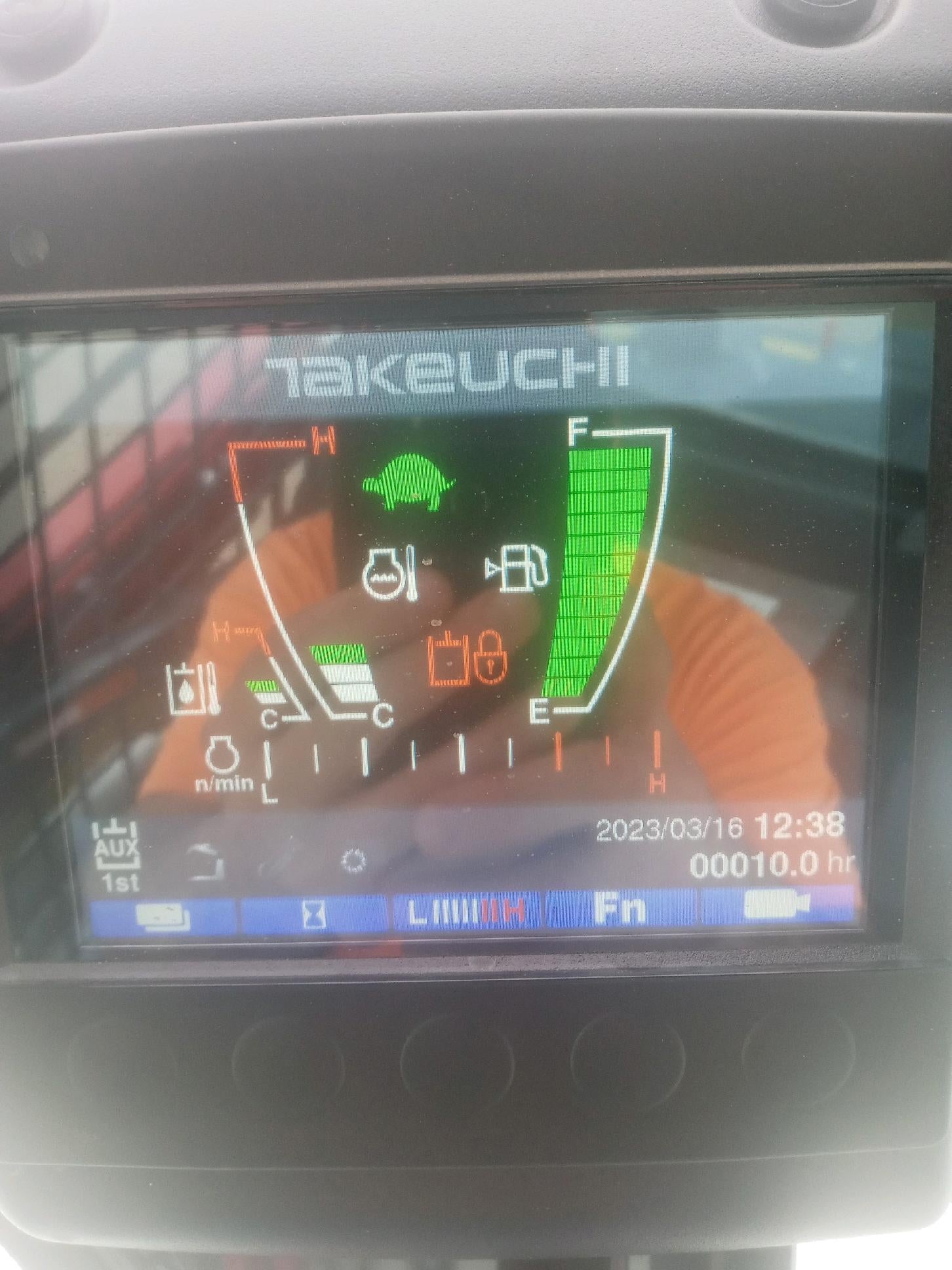 2023 TAKEUCHI TL6R