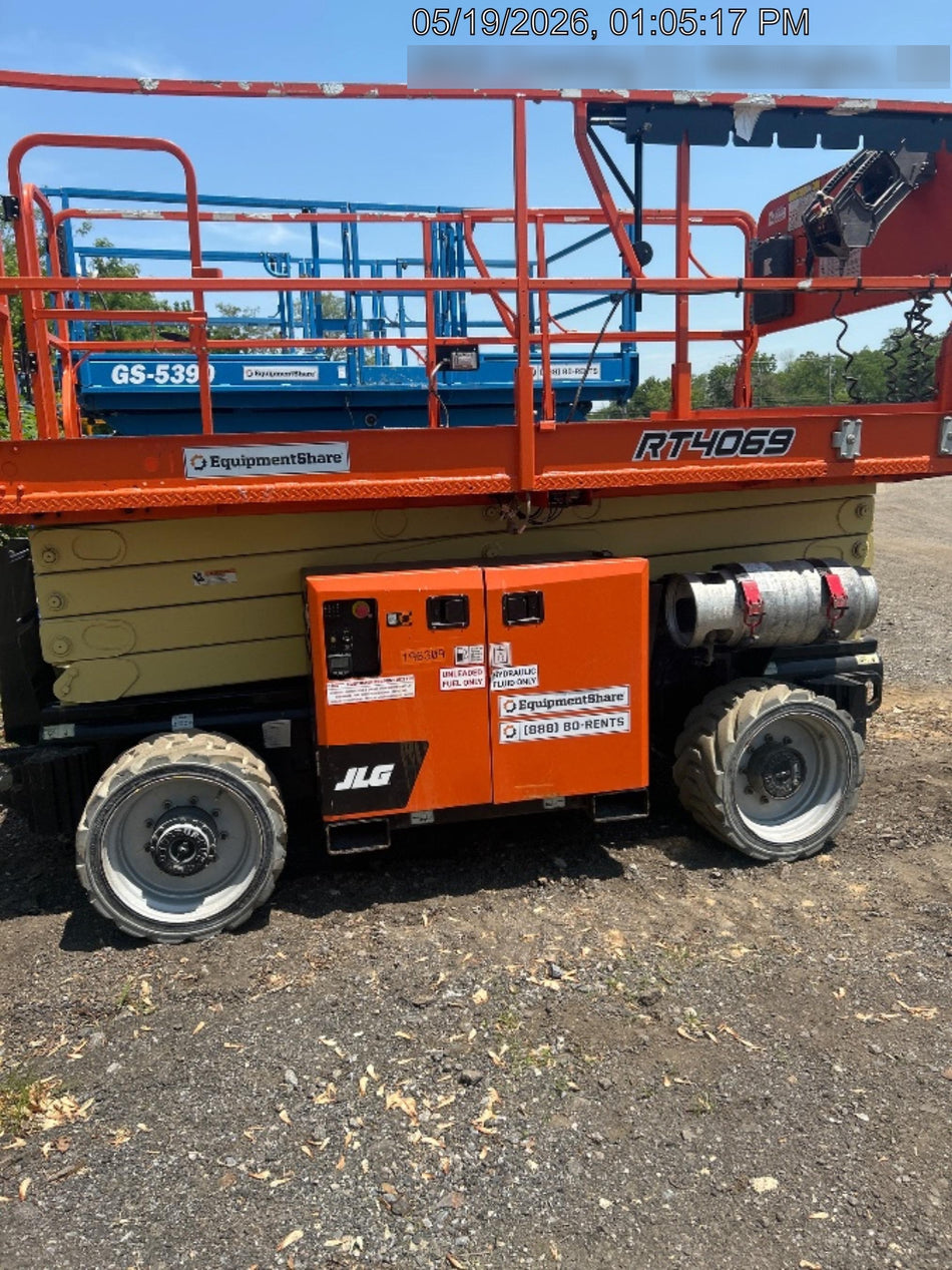 2021 JLG RT4069