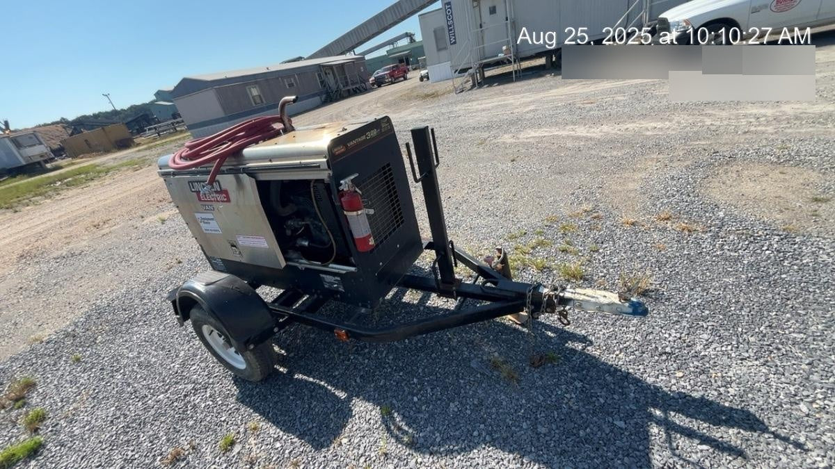 2019 Lincoln Electric Vantage 322 Welder Ready-Pak 3, Two wheel trailer, Fender and Light kit, Cable Rack