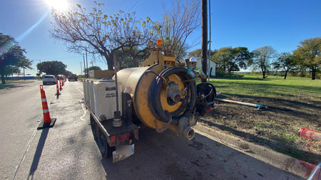 2021 Vac-Tron LP573XDT 500 Gallon Debris Tank w/ Hydraulic Tilt, two (2) 100 Gallon Water Tanks, Low Profile Torsion Axles (12,000 GVWR)