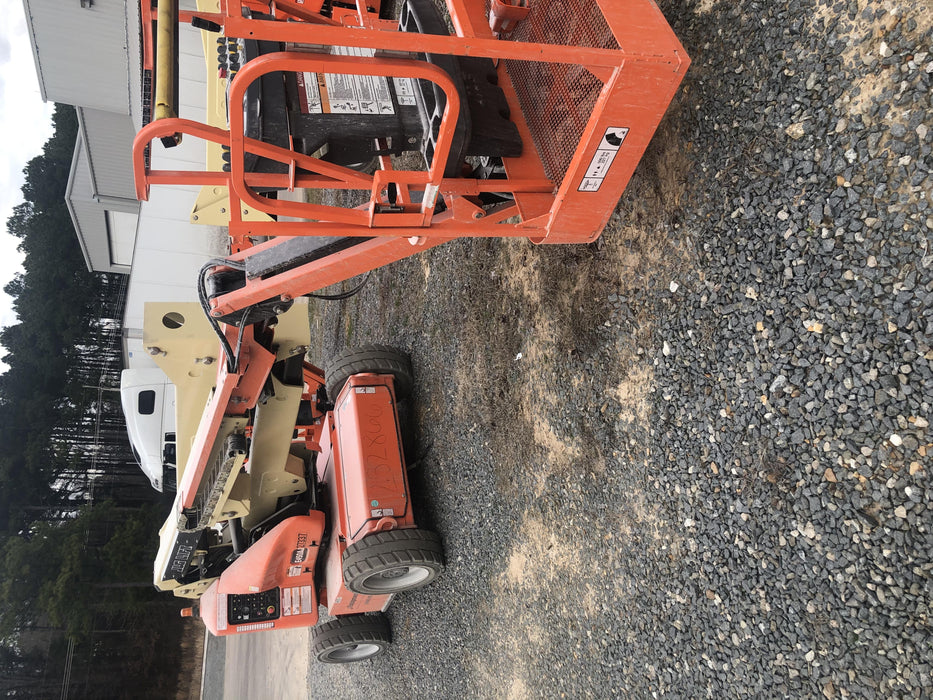 2018 JLG E450AJ