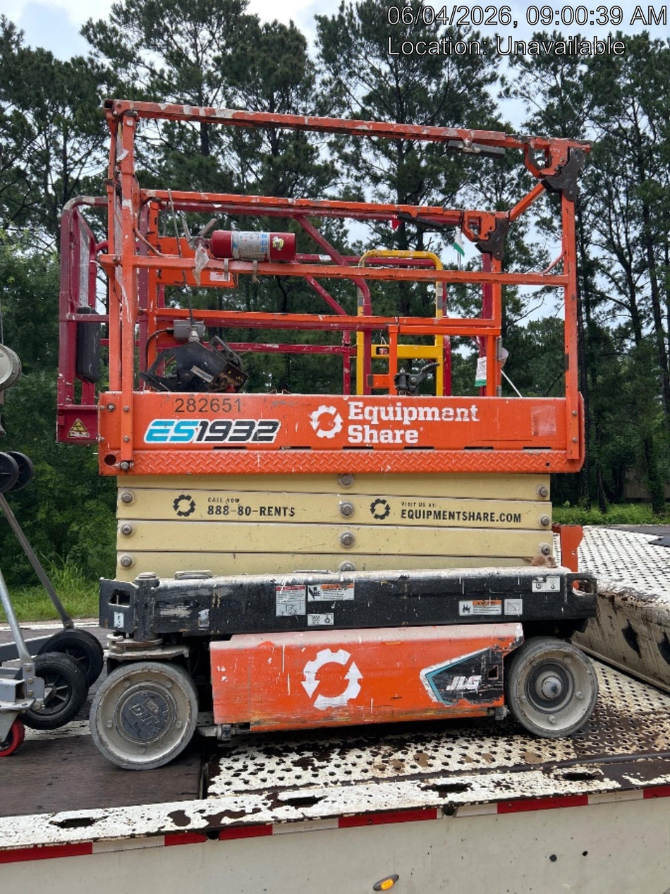 2022 JLG ES1932