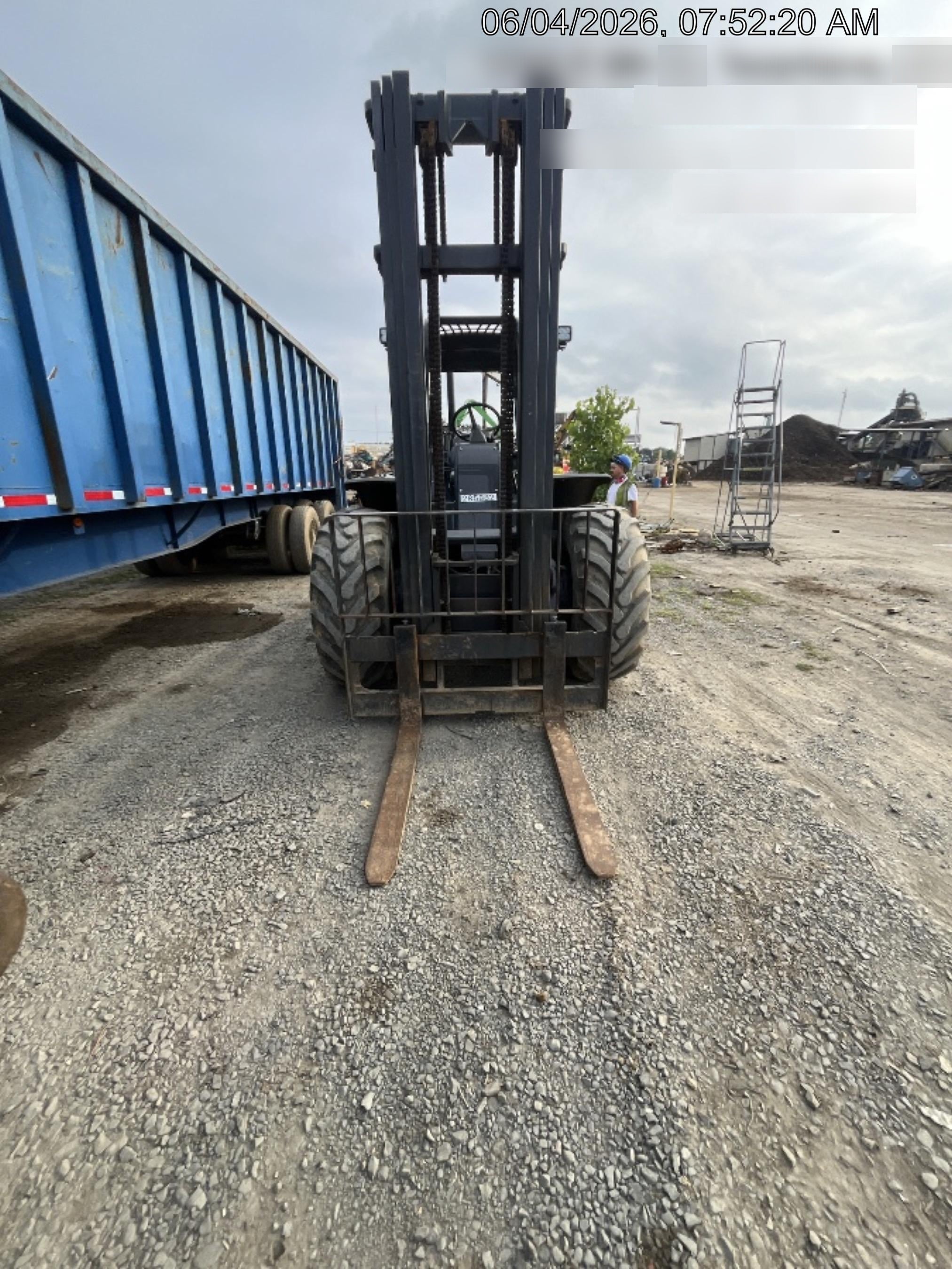 2023 CASE 588H