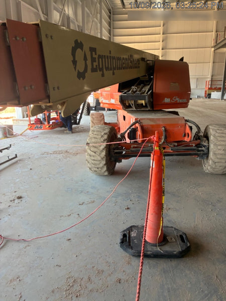 2022 JLG 660SJ