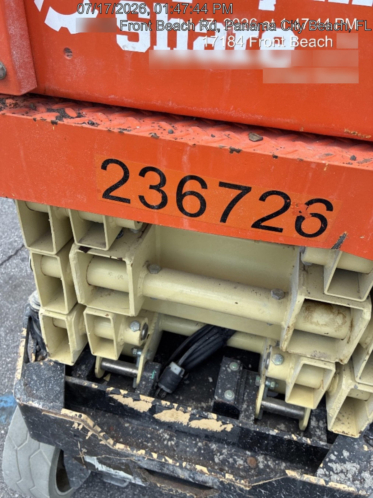 2022 JLG ES2632