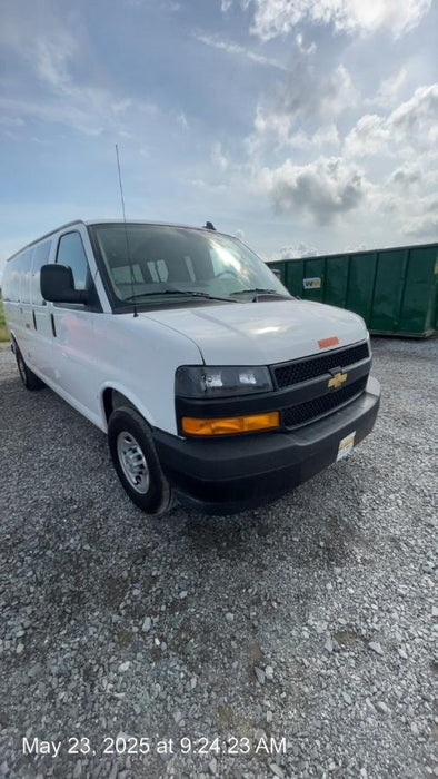 2025 CHEVROLET Express Van - Rental