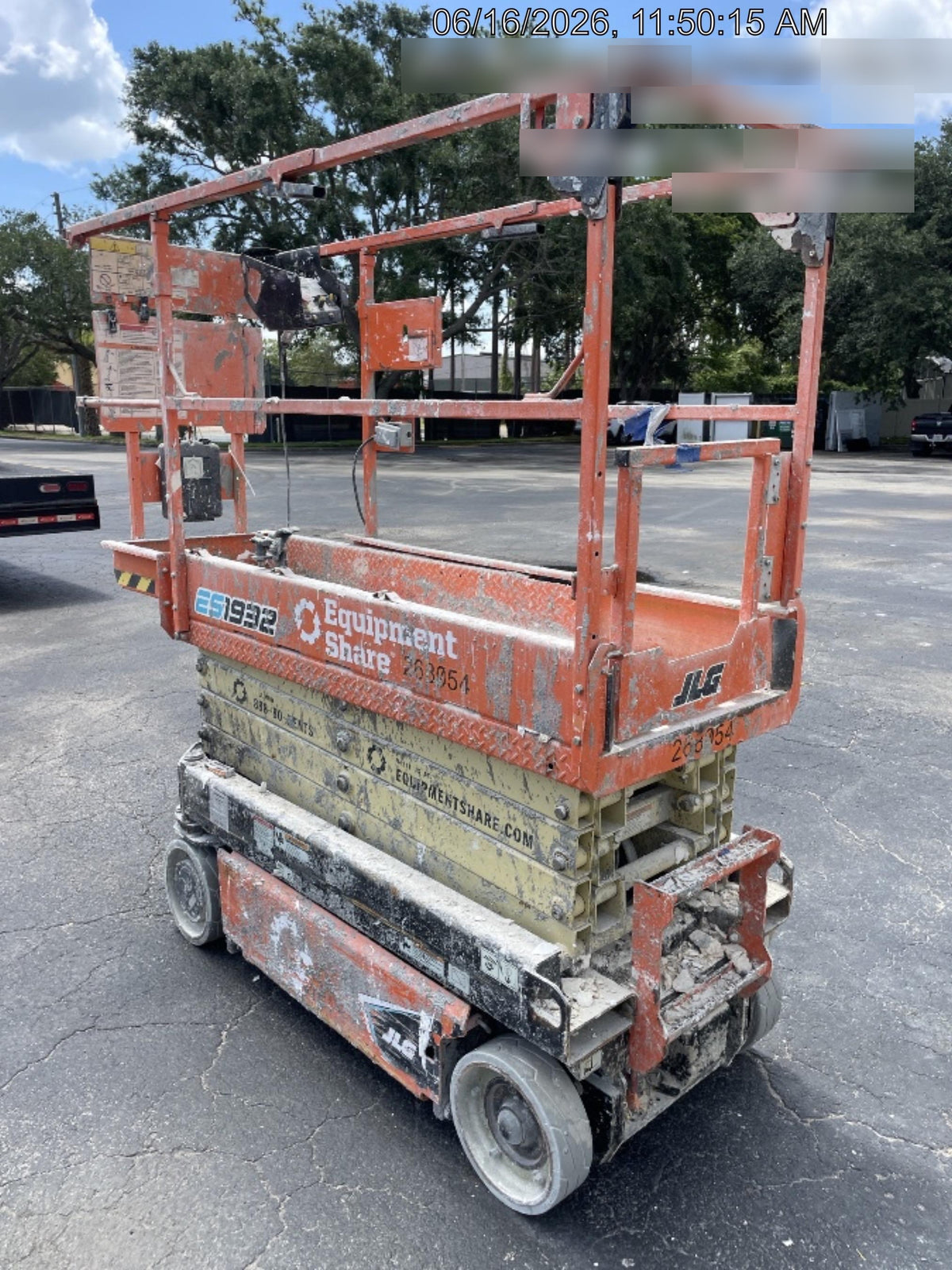 2022 JLG ES1932