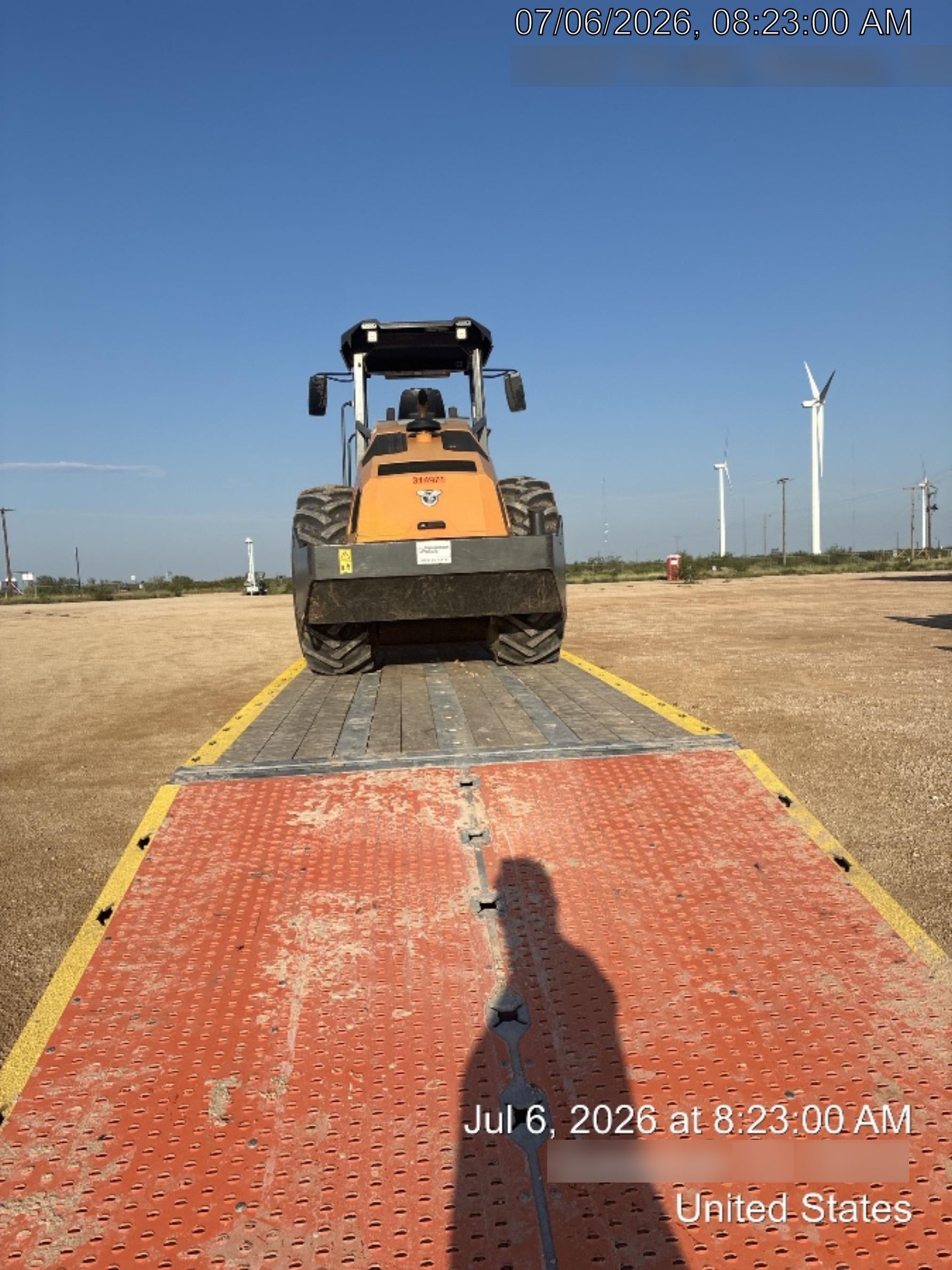 2023 CASE SV211E