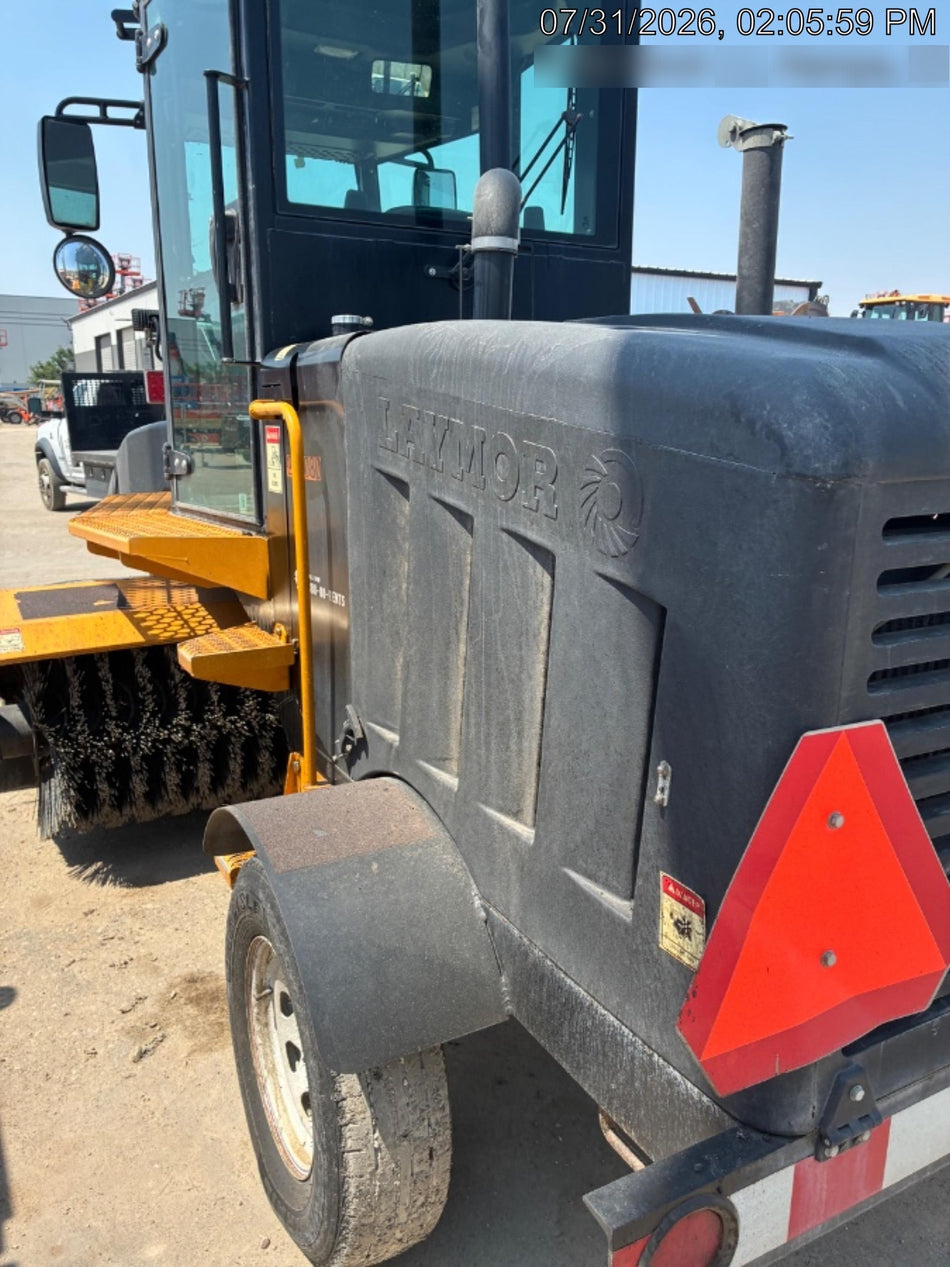 2022 LAYMOR SM450