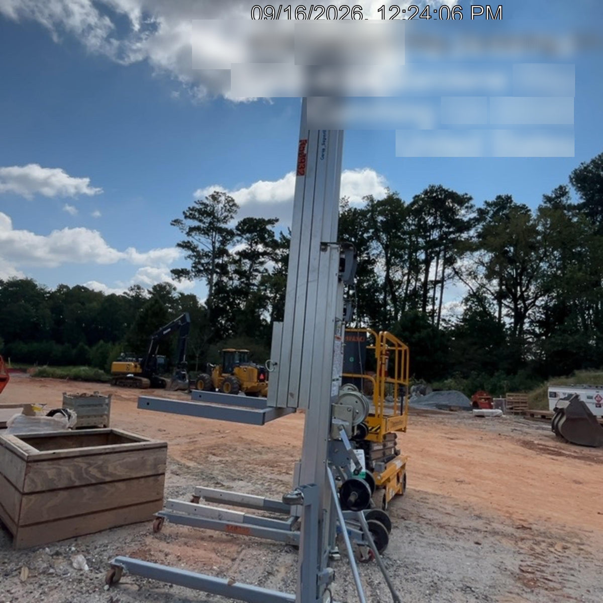 2023 GENIE SLC-24