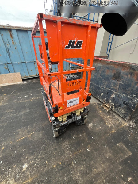 2021 JLG ES1330L