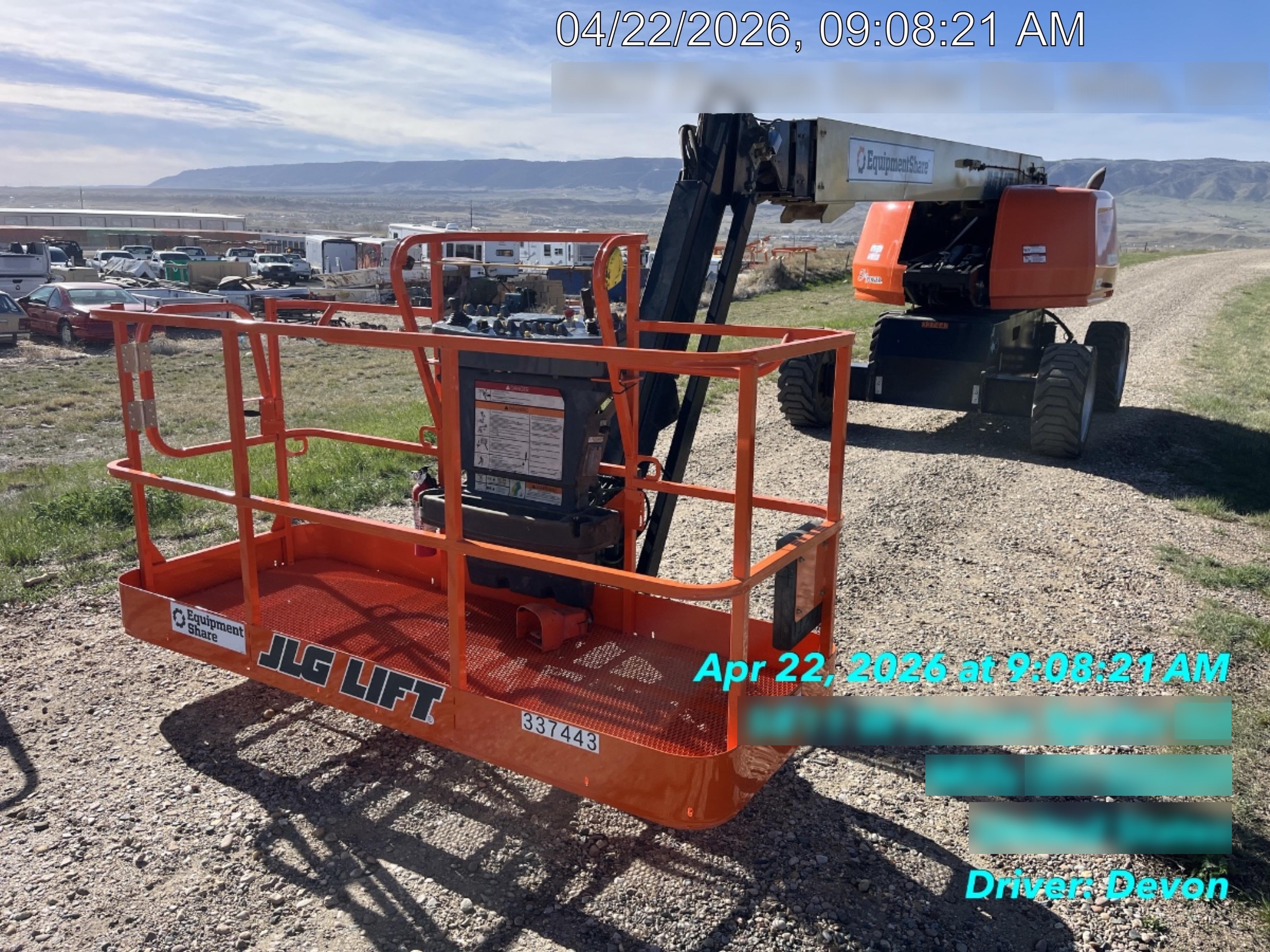 2023 JLG 660SJ