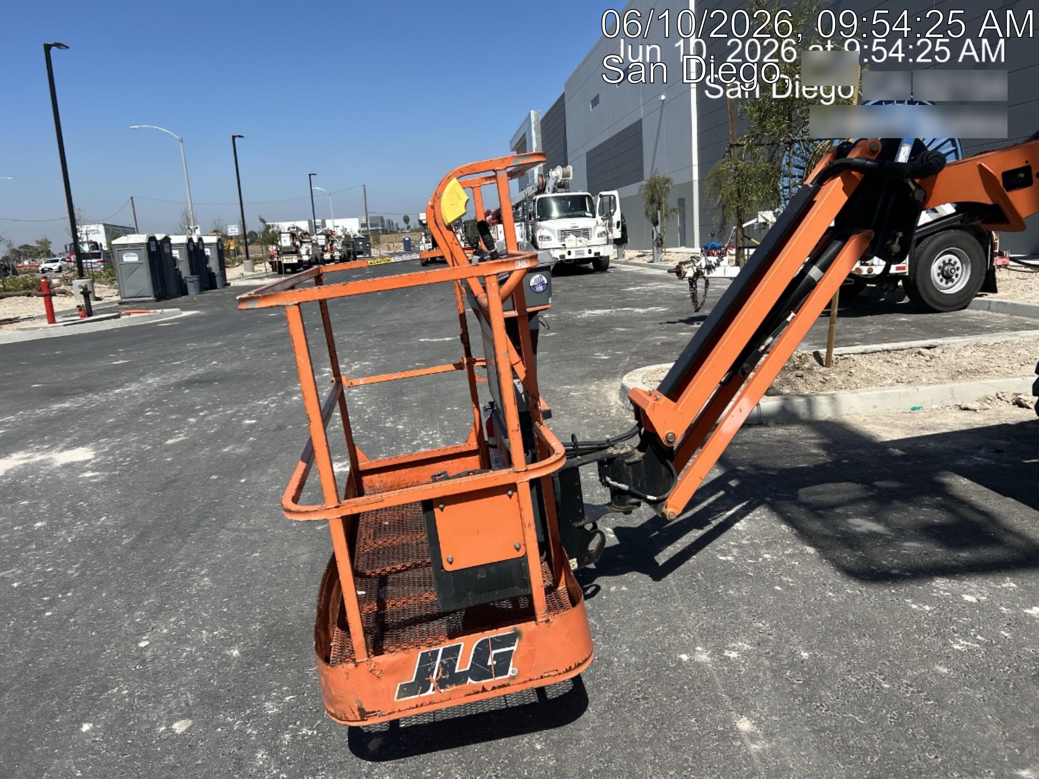 2020 JLG 450AJ