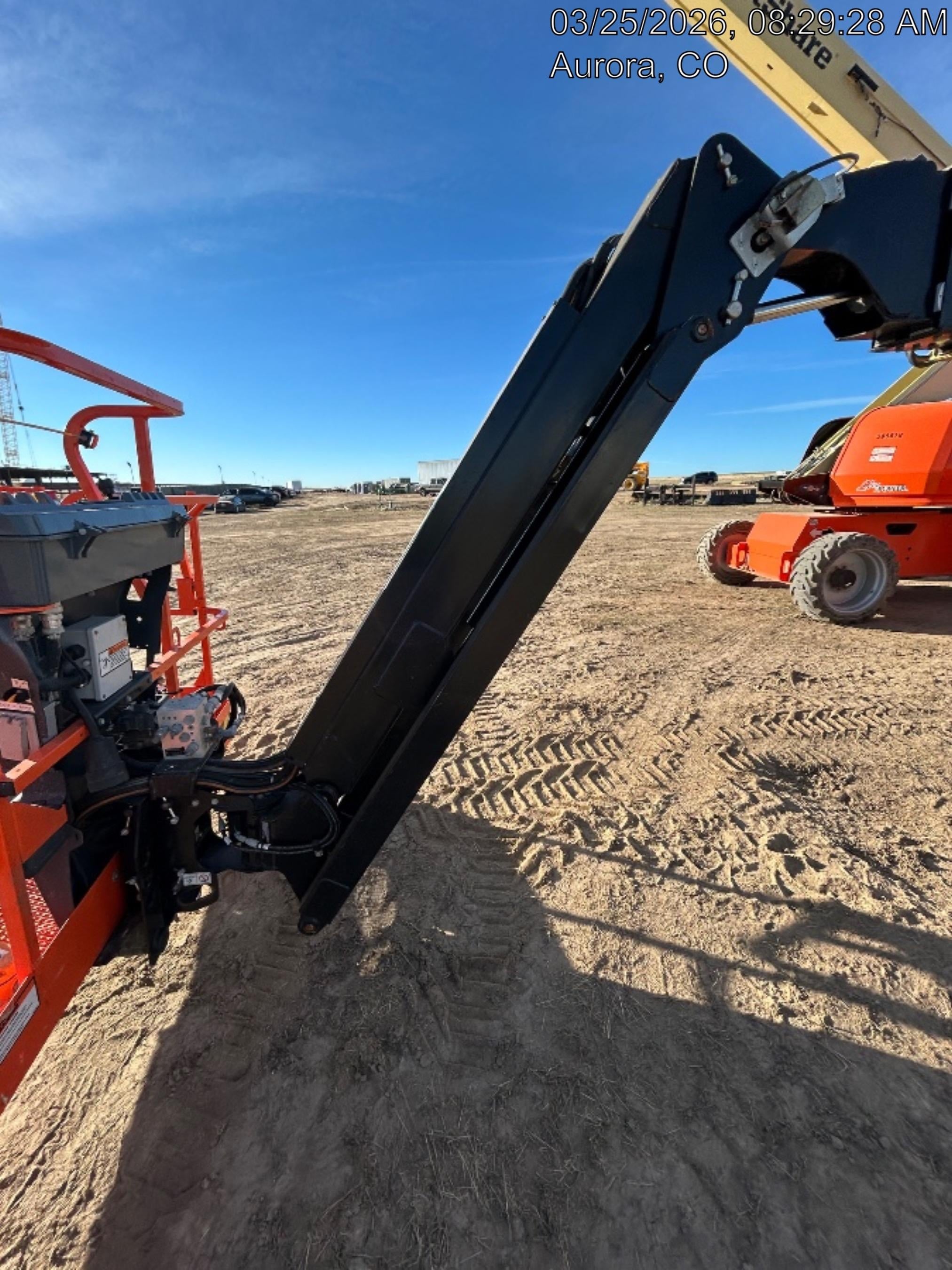 2025 JLG 660SJ